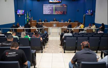 Vereadores validam isenção de taxa do lixo e criação de profissional de apoio