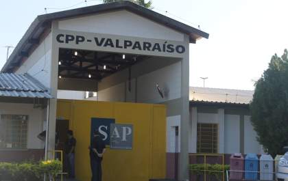 Funcionário é agredido por presos em presídio de Valparaíso