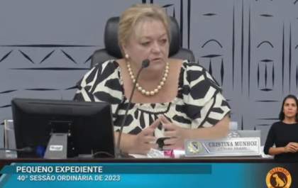 Mesa Diretora recua novamente e retira projeto que aumentaria subsídio dos vereadores