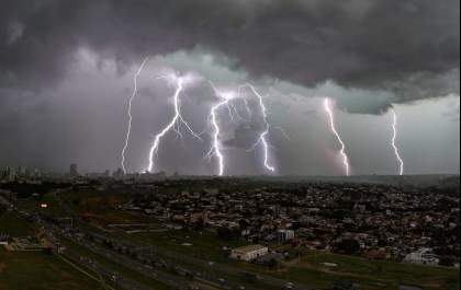 Tempestades e forte onda de calor: semana será de extremos em todo o país