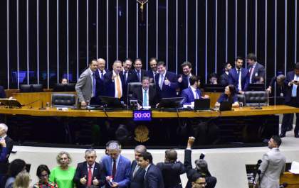 Câmara dos Deputados aprova texto final da reforma tributária
