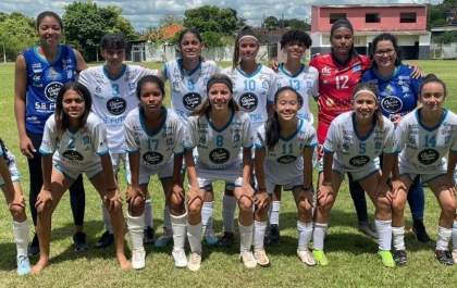 Feminino Sub-17 de Araçatuba é vice-campeão estadual no futebol