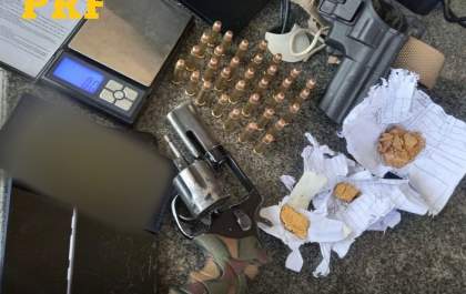 PRF prende homem por porte ilegal de arma de fogo e mais quatro pessoas por crimes diversos