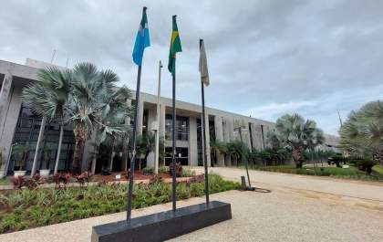TJMS divulga edital de concurso com 860 vagas e salário inicial de R$ 7 mil