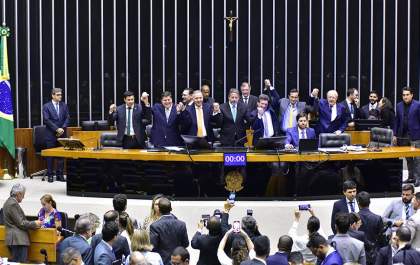 Reforma tributária será promulgada nesta quarta (20)
