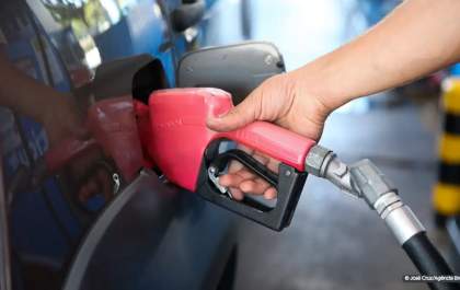 Petrobras anuncia redução de R$ 0,30 no preço do diesel