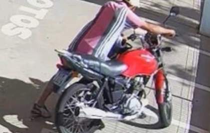 DIG/Deic faz busca em casa de mulher suspeita de participação em furto de moto