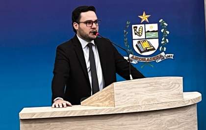 Vereador Lucas Lopes destaca a importância de geração de empregos