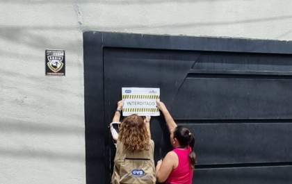 Vigilância Sanitária de Birigui lacra laboratório suspeito fabricar pomada que causou lesões em usuários