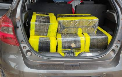 PRF apreende 384 kg de maconha após perseguição em MS