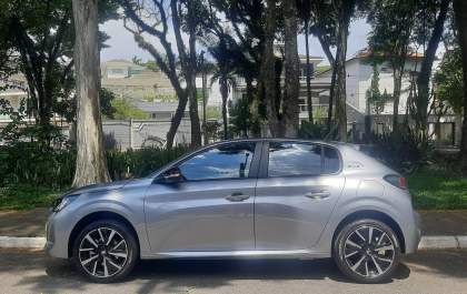 Peugeot 208 dá enorme salto com motor turbo