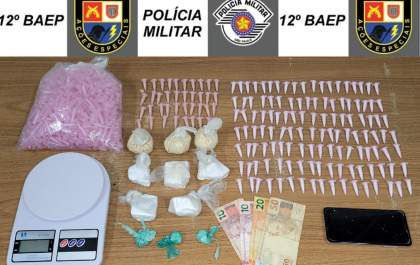 Homem é preso com cocaína e pasta base