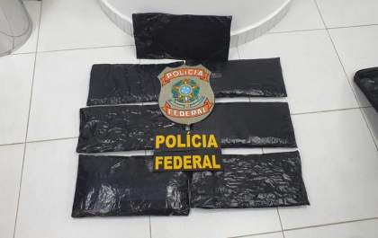 PF prende estrangeiro tentando entrar no país com 18kg de drogas
