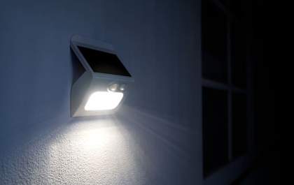 Sensores de presença para luz: aparelhos oferecem segurança e economia de energia