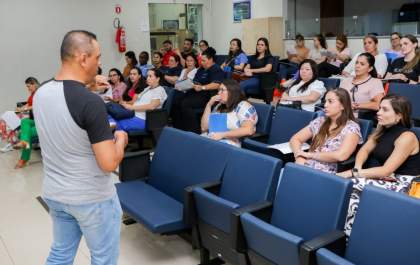 SMS realizou capacitação para enfermeiros, médicos e farmacêuticos a respeito do Janeiro Roxo