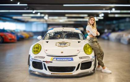 Multicampeã no skate, Leticia Bufoni acelera para novos desafios na Porsche Cup Brasil