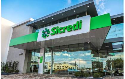 Sicredi anuncia R$ 8 bilhões para Show Rural Coopavel e reforça parceria com produtor rural