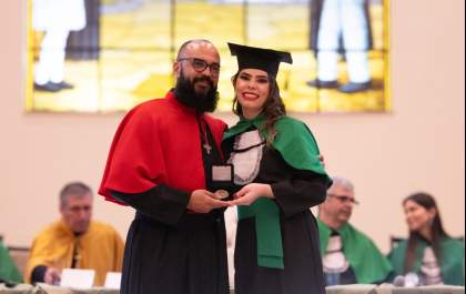 Formados: 1ª turma de medicina do Unisalesiano já alcança sucesso profissional