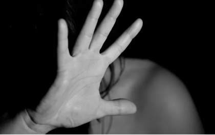 Homem é preso acusado de agredir a ex-companheira e furtar o celular dela