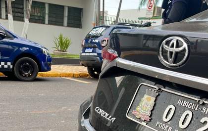 Guarda Municipal encontra carro particular da primeira-dama de Birigui com placas oficiais