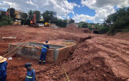 Prefeitura autoriza início do asfalto em trecho 'esquecido' do bairro Nova Iorque