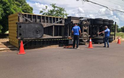 Sosp deve providenciar reparo em asfalto que cedeu