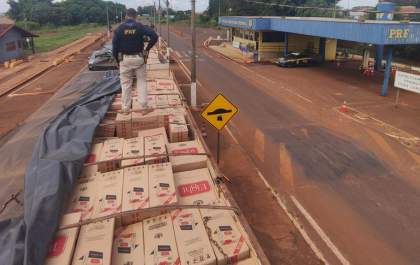 PRF apreende 400 mil maços de cigarros em MS
