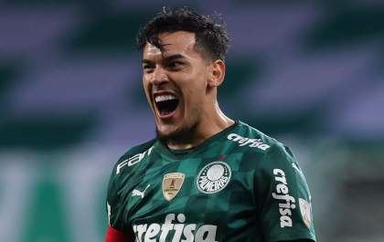 Gustavo Gómez fratura dedo do pé e desfalca o Palmeiras