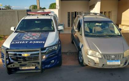 Mulher é presa com veículo furtado na Av. Filinto Muller