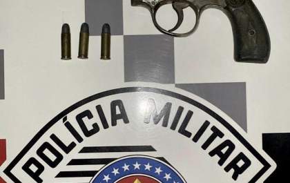 Polícia Militar prende homem por porte ilegal de arma de fogo em Valparaíso