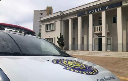 Homem é preso por furtar celular de adolescente na praça Getúlio Vargas
