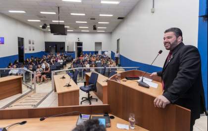 Rotarianos são homenageados em solenidade na Câmara Municipal de Três Lagoas