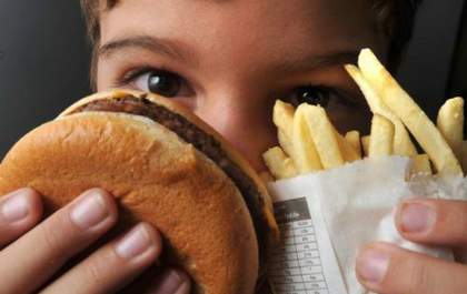 Brasil pode ter metade de crianças e adolescentes obesos ou com sobrepeso até 2035