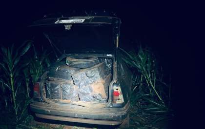 PF e Exército Brasileiro apreendem cigarros contrabandeados no PR