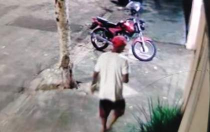 Moto furtada é encontrada pela Guarda Municipal no Alvorada