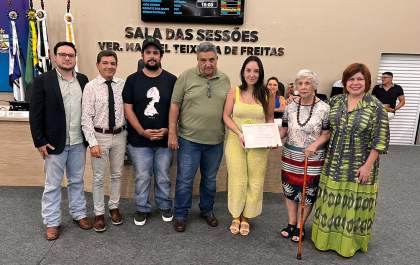 Câmara derruba vetos e faz homenagem na sexta sessão do ano