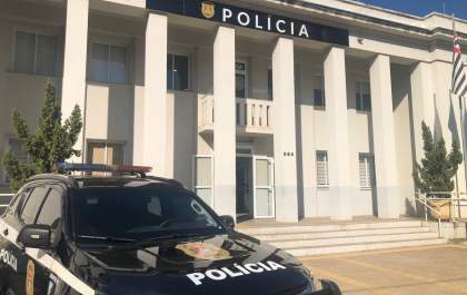 Jovem de 18 anos é encontrado morto e com o pescoço cortado em residência no Alvorada