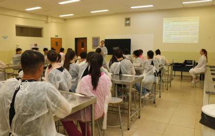 Aula de Medicina Legal na Delegacia Escola do Unisalesiano promove interdisciplinaridade entre cursos