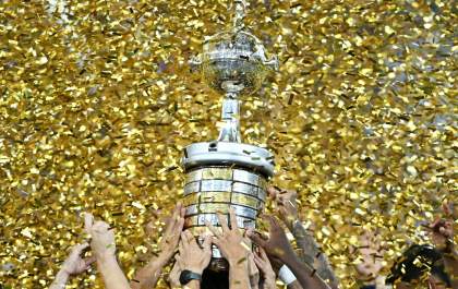 Libertadores começa com brasileiros em campo nesta terça (7)