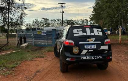 Feto é encontrado em esgoto e mulher é indiciada pela polícia em MS