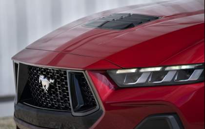 Ford traz para o Brasil um Mustang mais potente e tecnológico