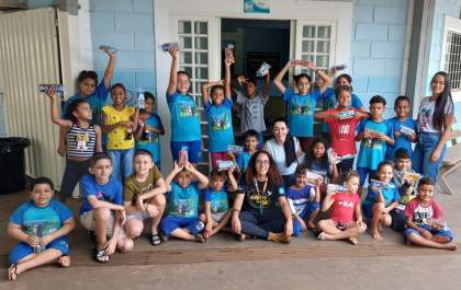 Estudantes de Araçatuba e Birigui mobilizam comunidade para arrecadar chocolate para instituições carentes