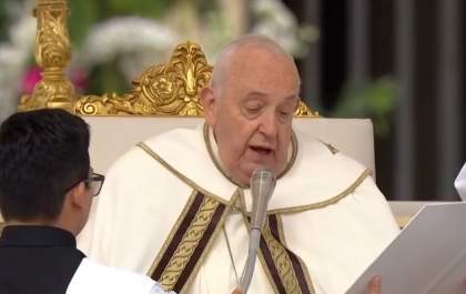 Em discurso de páscoa Papa fala sobre guerras