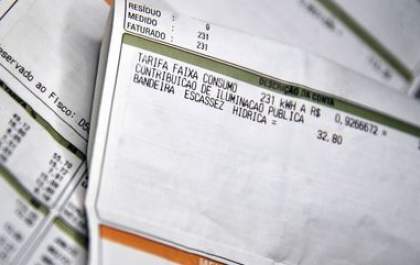 Governo finaliza medida que prevê reduzir 3,5% na conta de energia