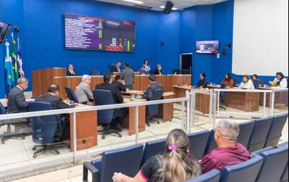 Câmara aprova aumento para servidores do executivo e legislativo