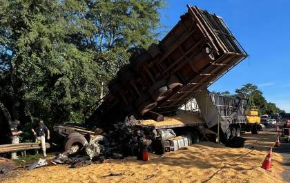 Acidente envolvendo quatro veículos deixa seis mortos na BR-163