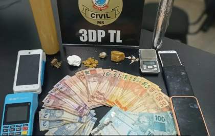 Policiais prendem proprietário de tabacaria em Três Lagoas
