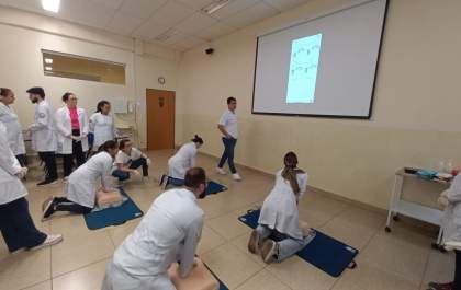 Unisalesiano capacita acadêmicos em 'Suporte Avançado de Vida em Cardiologia'