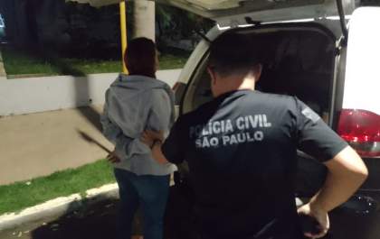 Polícia Civil prende acusada de esfaquear outra mulher em lanchonete no Hilda Mandarino