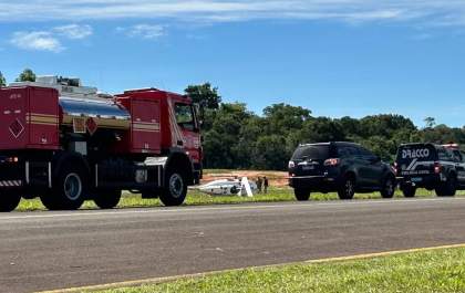 Helicóptero cai com servidores do estado a bordo
